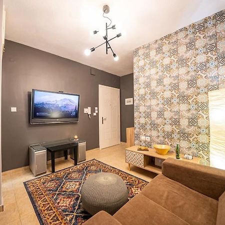 Kozani Hideaway For 2! 아파트 외부 사진
