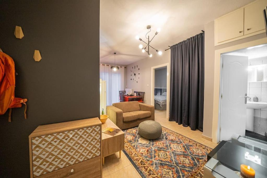 Kozani Hideaway For 2! 아파트 외부 사진