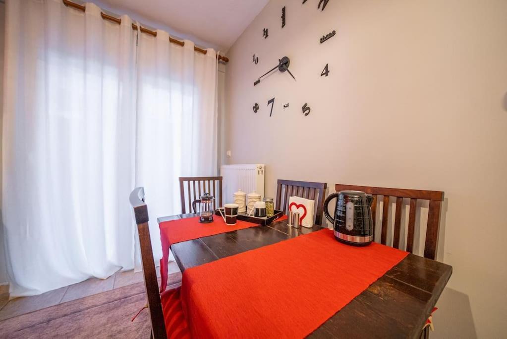 Kozani Hideaway For 2! 아파트 외부 사진